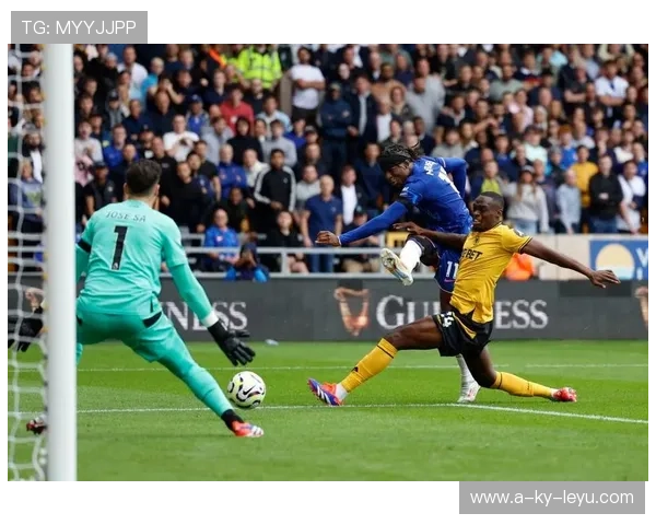 三场定乾坤：利物浦激战强敌、切尔西陷入怪圈，没有红牌竟反而失利